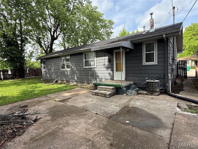 1906 Florence Street, Cahokia, IL 62206