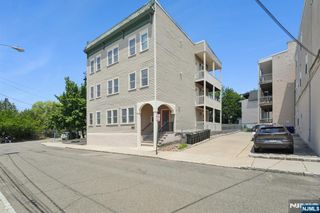 5 Grant Street 1F, Montclair, NJ 07042