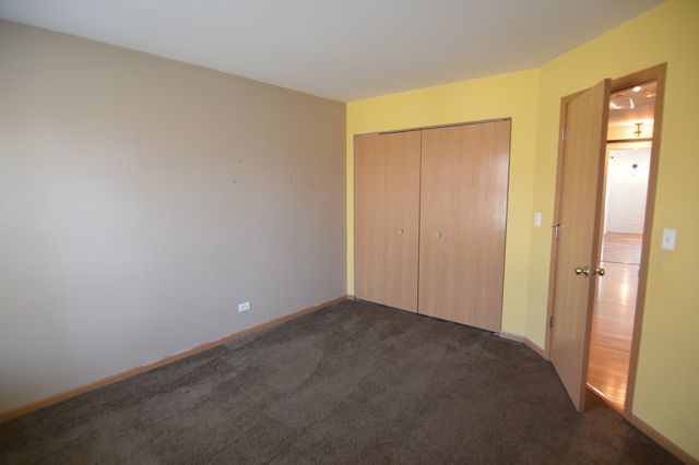 842 Amelia Court, Grayslake, IL 60030