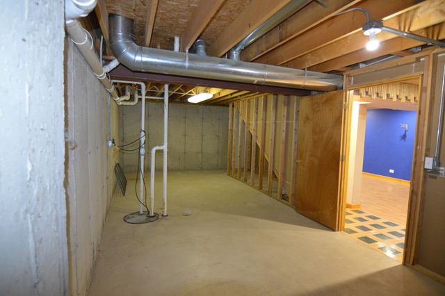 842 Amelia Court, Grayslake, IL 60030