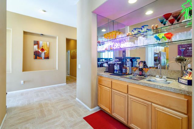 75720 W Heritage, Palm Desert, CA 92211