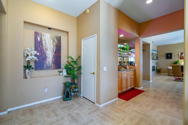 75720 W Heritage, Palm Desert, CA 92211