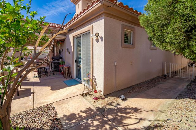 75720 W Heritage, Palm Desert, CA 92211