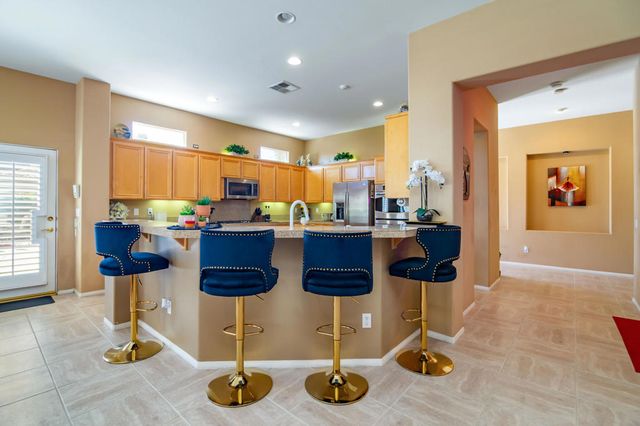 75720 W Heritage, Palm Desert, CA 92211