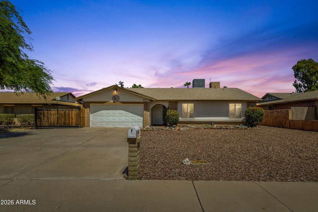 4126 W SWEETWATER Avenue, Phoenix, AZ 85029 — exterior