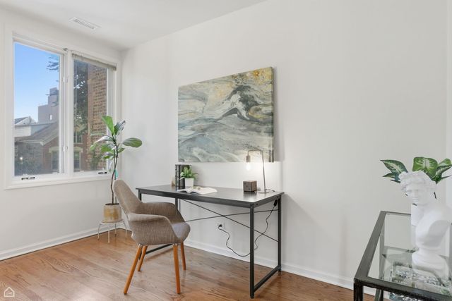 830 N HERMITAGE Avenue 2, Chicago, IL 60622