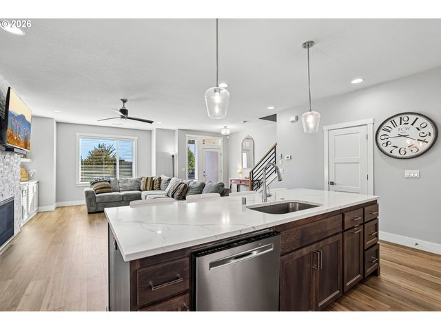 11927 Ne 109TH Way, Vancouver, WA 98662