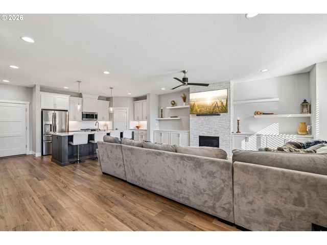 11927 Ne 109TH Way, Vancouver, WA 98662
