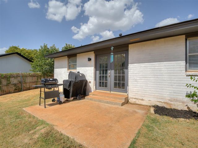 3216 E Noble Drive, Edmond, OK 73034