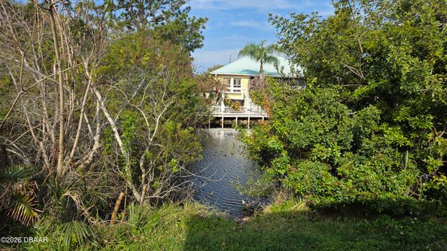 622 Goodwin Avenue, New Smyrna Beach, FL 32169