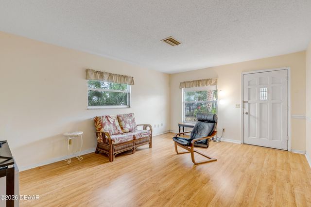 622 Goodwin Avenue, New Smyrna Beach, FL 32169