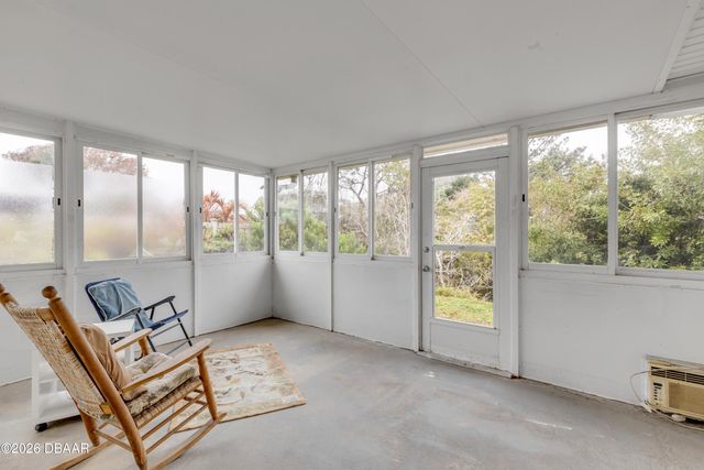 622 Goodwin Avenue, New Smyrna Beach, FL 32169