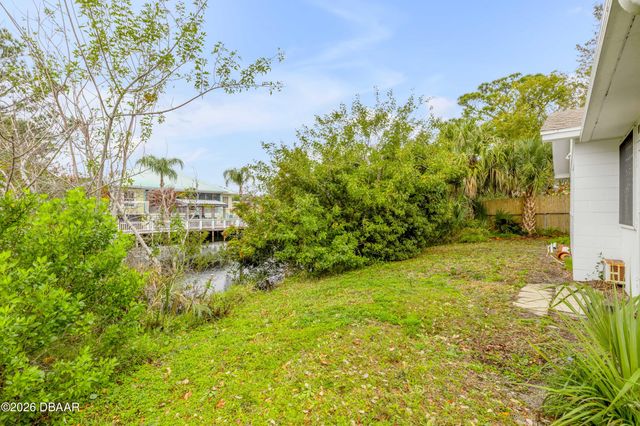 622 Goodwin Avenue, New Smyrna Beach, FL 32169