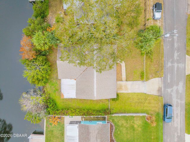 622 Goodwin Avenue, New Smyrna Beach, FL 32169