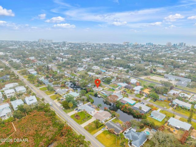 622 Goodwin Avenue, New Smyrna Beach, FL 32169
