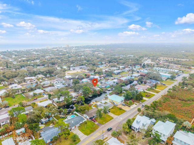 622 Goodwin Avenue, New Smyrna Beach, FL 32169