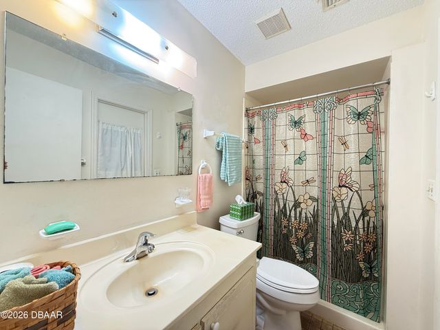 622 Goodwin Avenue, New Smyrna Beach, FL 32169