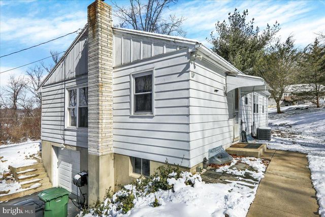 2156 GEORGIA RD, Temple, PA 19560