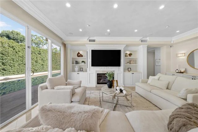 2463 Abadejo, La Verne, CA 91750