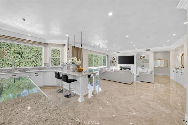 2463 Abadejo, La Verne, CA 91750