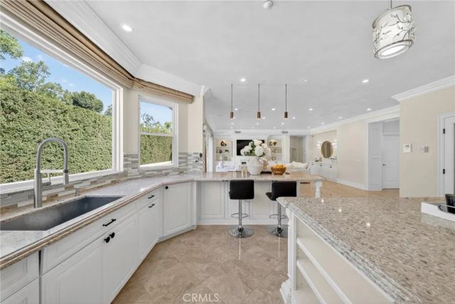 2463 Abadejo, La Verne, CA 91750