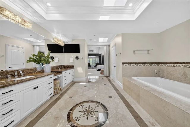 2463 Abadejo, La Verne, CA 91750