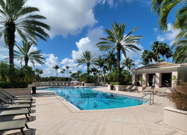 2916 Tuscany Court 106, Palm Beach Gardens, FL 33410