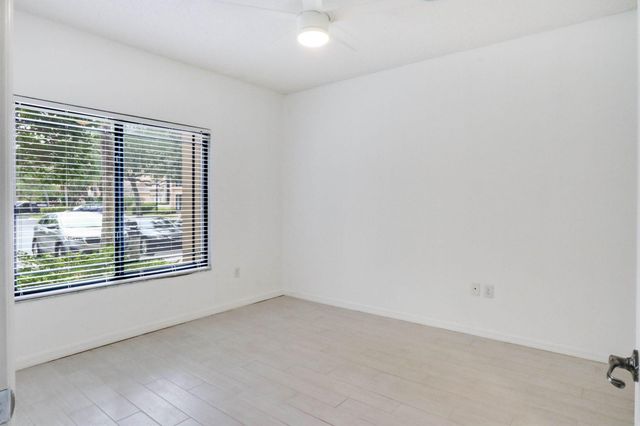 2916 Tuscany Court 106, Palm Beach Gardens, FL 33410
