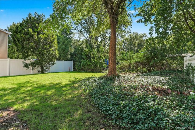 76 Hernan Avenue, Locust Valley, NY 11560