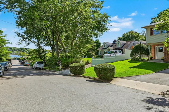 76 Hernan Avenue, Locust Valley, NY 11560