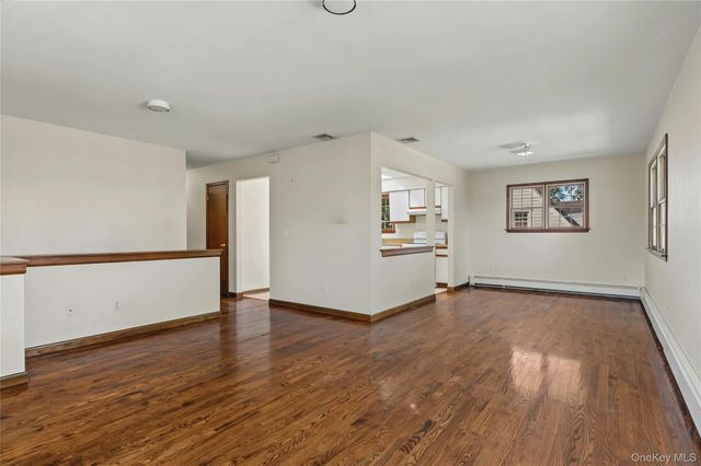 76 Hernan Avenue, Locust Valley, NY 11560