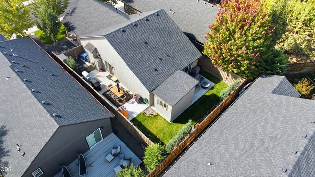 21124 Azalia Avenue, Bend, OR 97702