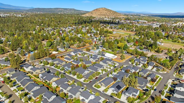 21124 Azalia Avenue, Bend, OR 97702