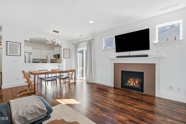 21124 Azalia Avenue, Bend, OR 97702