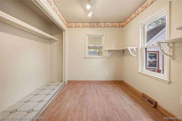 1409 Stocker Avenue, Flint, MI 48503