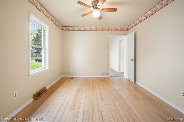 1409 Stocker Avenue, Flint, MI 48503