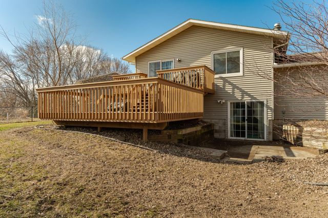 600 33rd Street Lane NW, Rochester, MN 55901