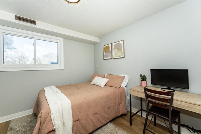 600 33rd Street Lane NW, Rochester, MN 55901