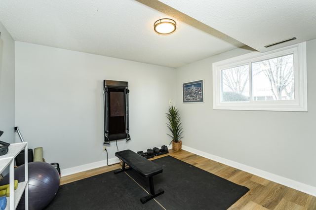 600 33rd Street Lane NW, Rochester, MN 55901