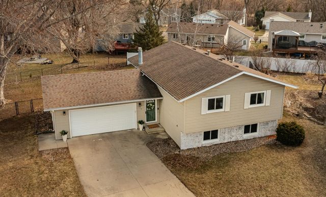 600 33rd Street Lane NW, Rochester, MN 55901
