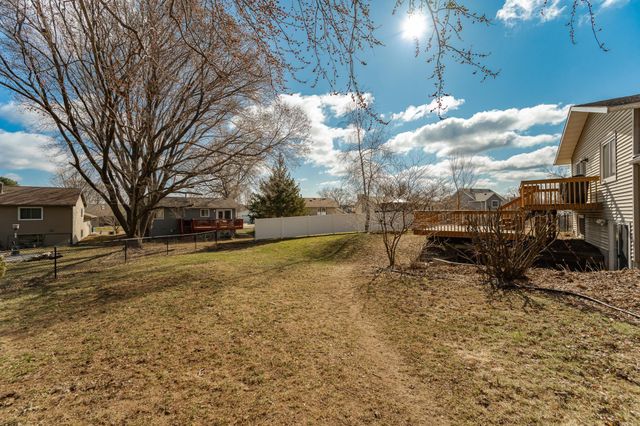 600 33rd Street Lane NW, Rochester, MN 55901