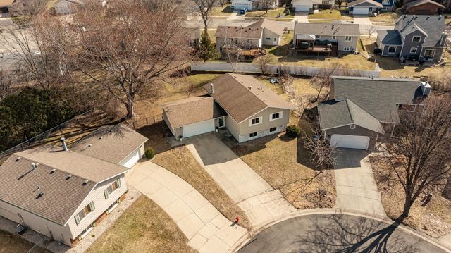 600 33rd Street Lane NW, Rochester, MN 55901