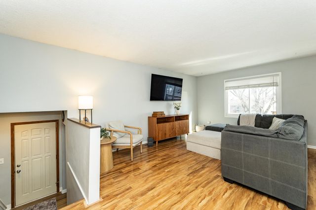 600 33rd Street Lane NW, Rochester, MN 55901