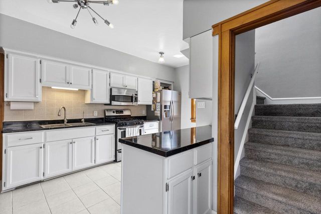 2360 N 60th STREET, Milwaukee, WI 53210