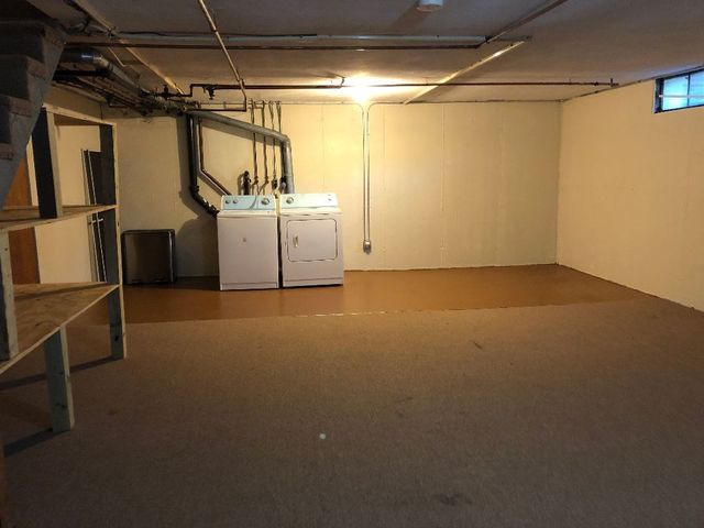 132 Emerson Gardens Rd 132, Lexington, MA 02420