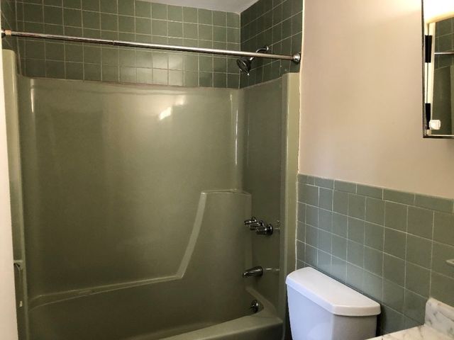 132 Emerson Gardens Rd 132, Lexington, MA 02420