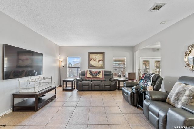 2913 Cottonwood Dr, Schertz, TX 78154