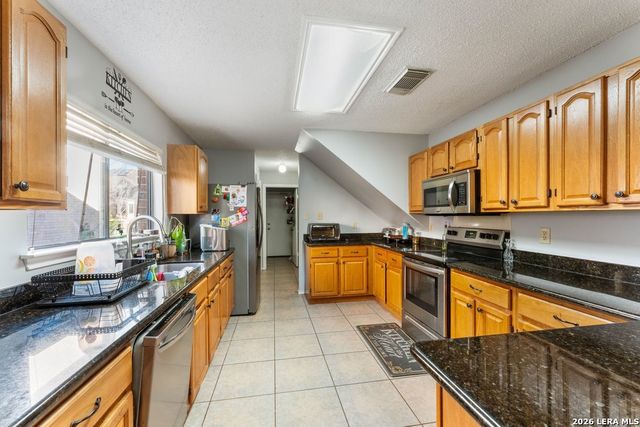 2913 Cottonwood Dr, Schertz, TX 78154