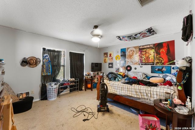 2913 Cottonwood Dr, Schertz, TX 78154