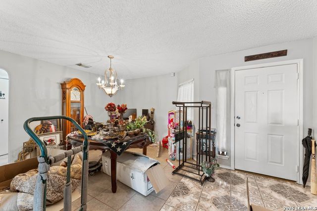 2913 Cottonwood Dr, Schertz, TX 78154